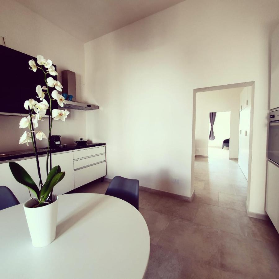 Palazzo Cacace Apartment Monopoli Bagian luar foto